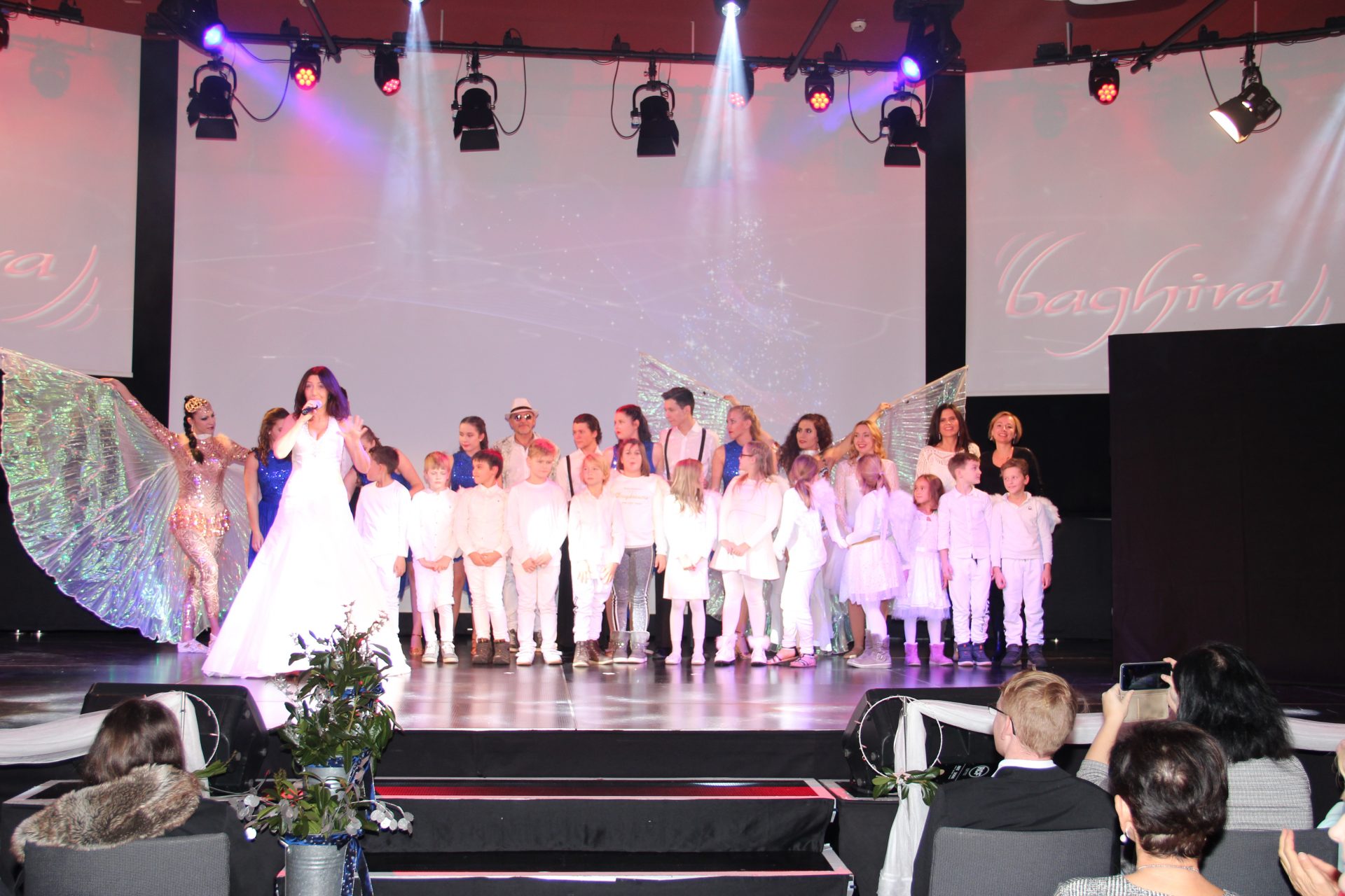 Special Christmas mit Baghira 2019 (c) Schlagbauer (16)