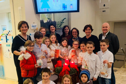 Weihnachtsfeier 2019 (1) Weihnachtsfeier 2019 (1)
